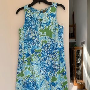 Taylor Keyhole Shift Dress